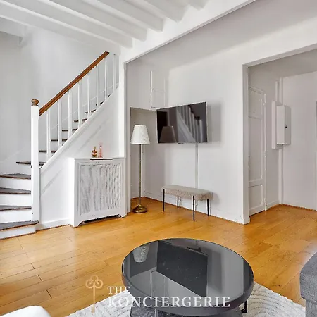 Duplex De Gamme Avec Terrasse & Vue Tour Eiffel شقة *