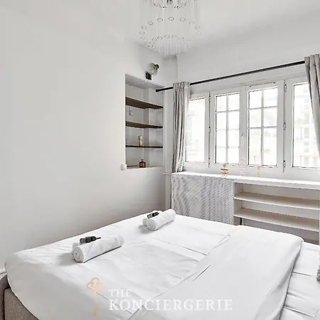 Duplex De Gamme Avec Terrasse & Vue Tour Eiffel شقة *
